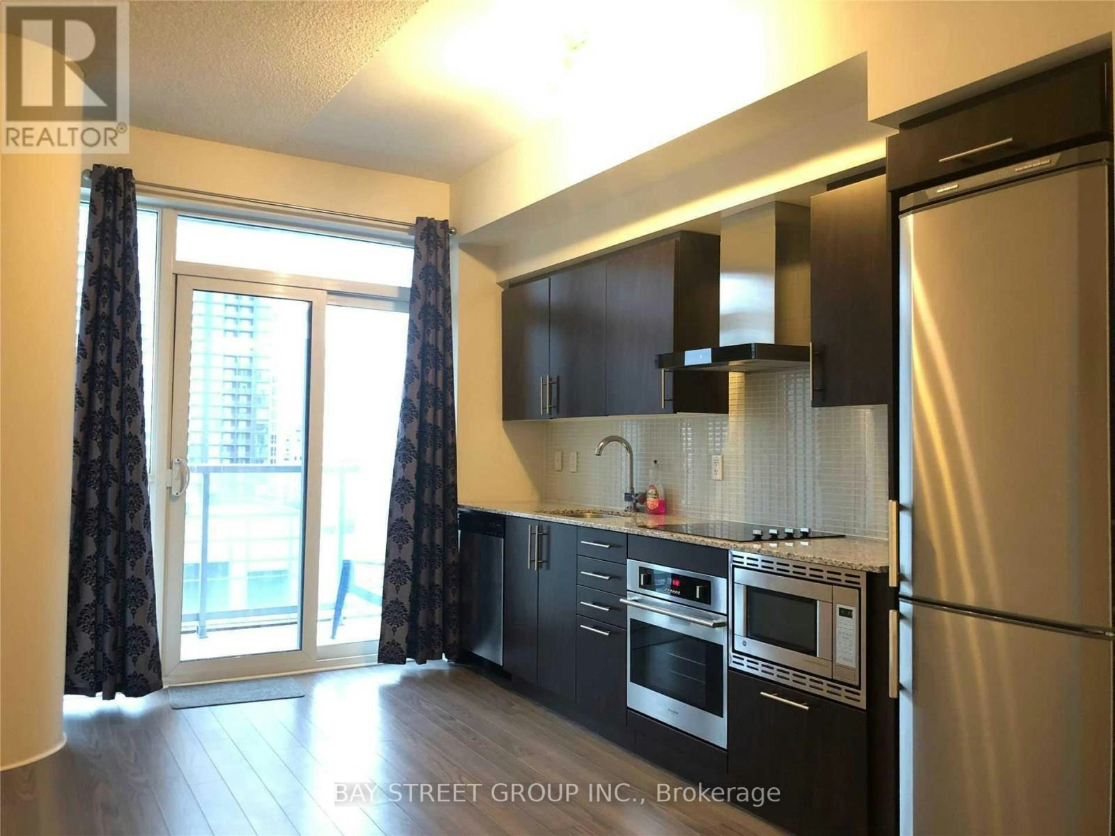 2217-352 Front Street W, Toronto, ON, M5V 1B5 - 5