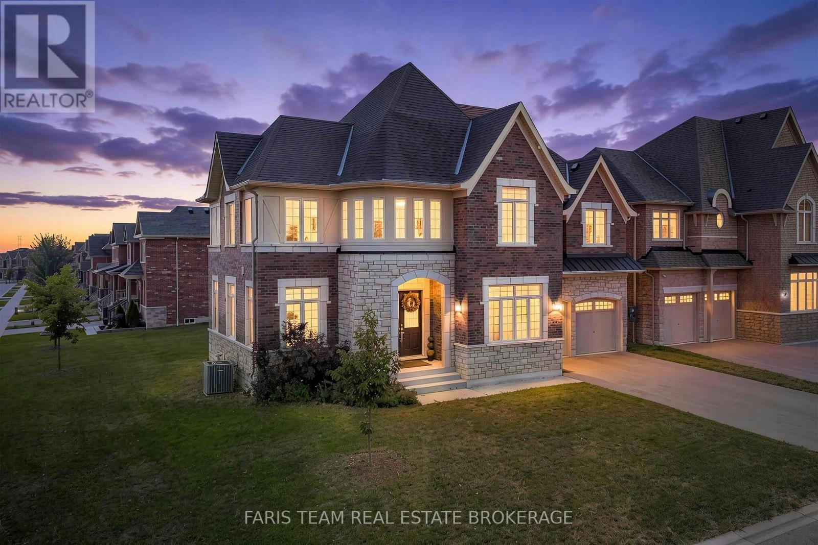 12 Thompson Way, Springwater, ON, L9X 2A5
