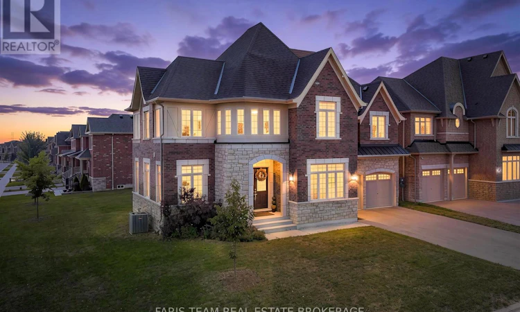 12 Thompson Way