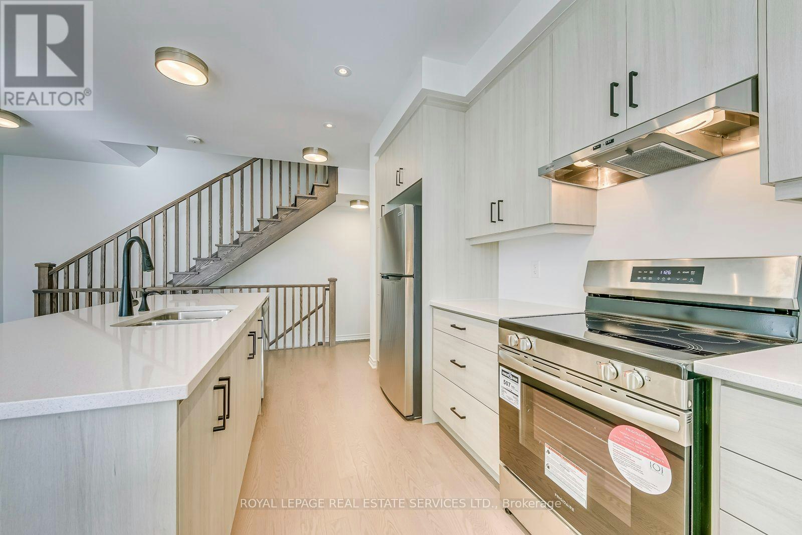 1205 Poppy Gardens, Oakville, ON, L6M 7Y3 - 11