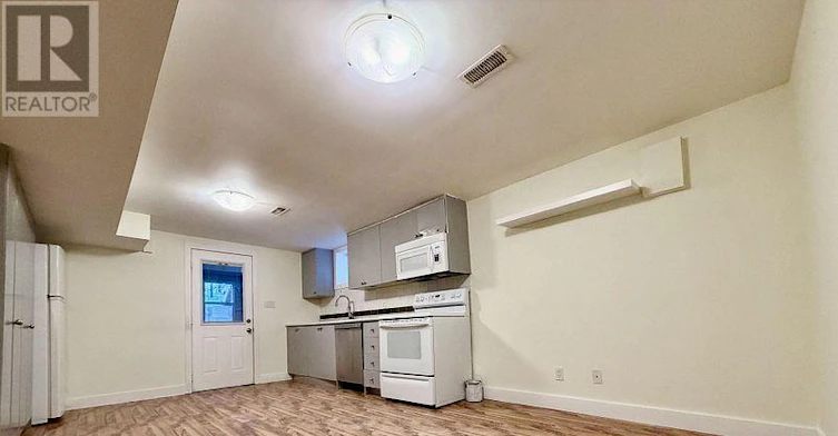 LOWER-178 Rosemount Avenue, Toronto, ON, M6H 2M9 - 9