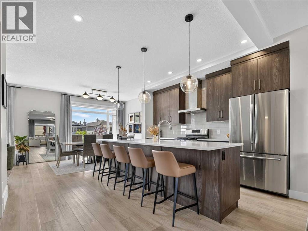 307 Royal Elm Road NW, Calgary, AB, T3G 0G8