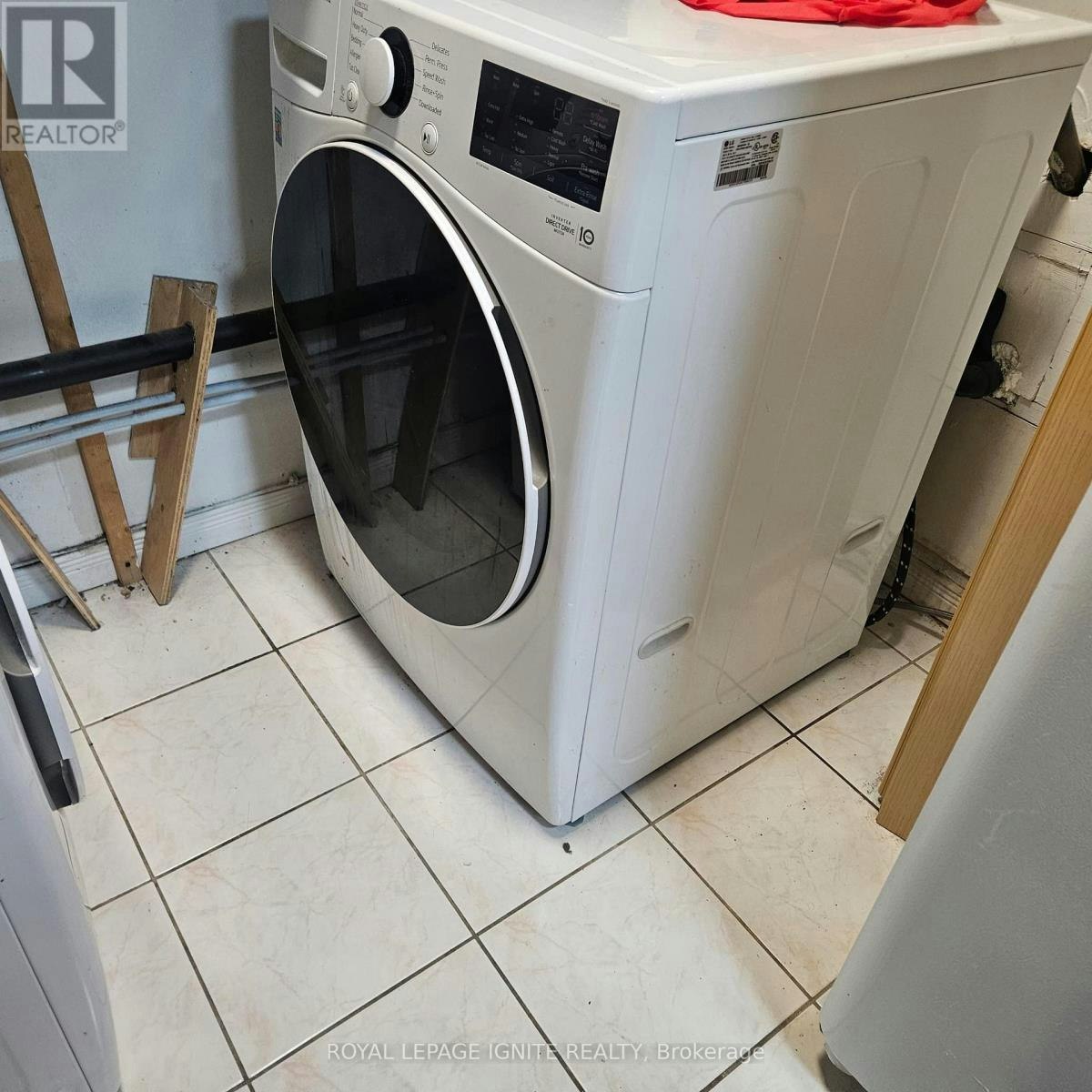 409-390 Dixon Road, Toronto, ON, M9R 1T4 - 8