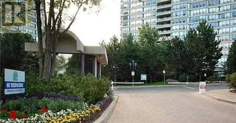 1209-24 Hanover Road, Brampton, ON, L6S 5K8 - 3