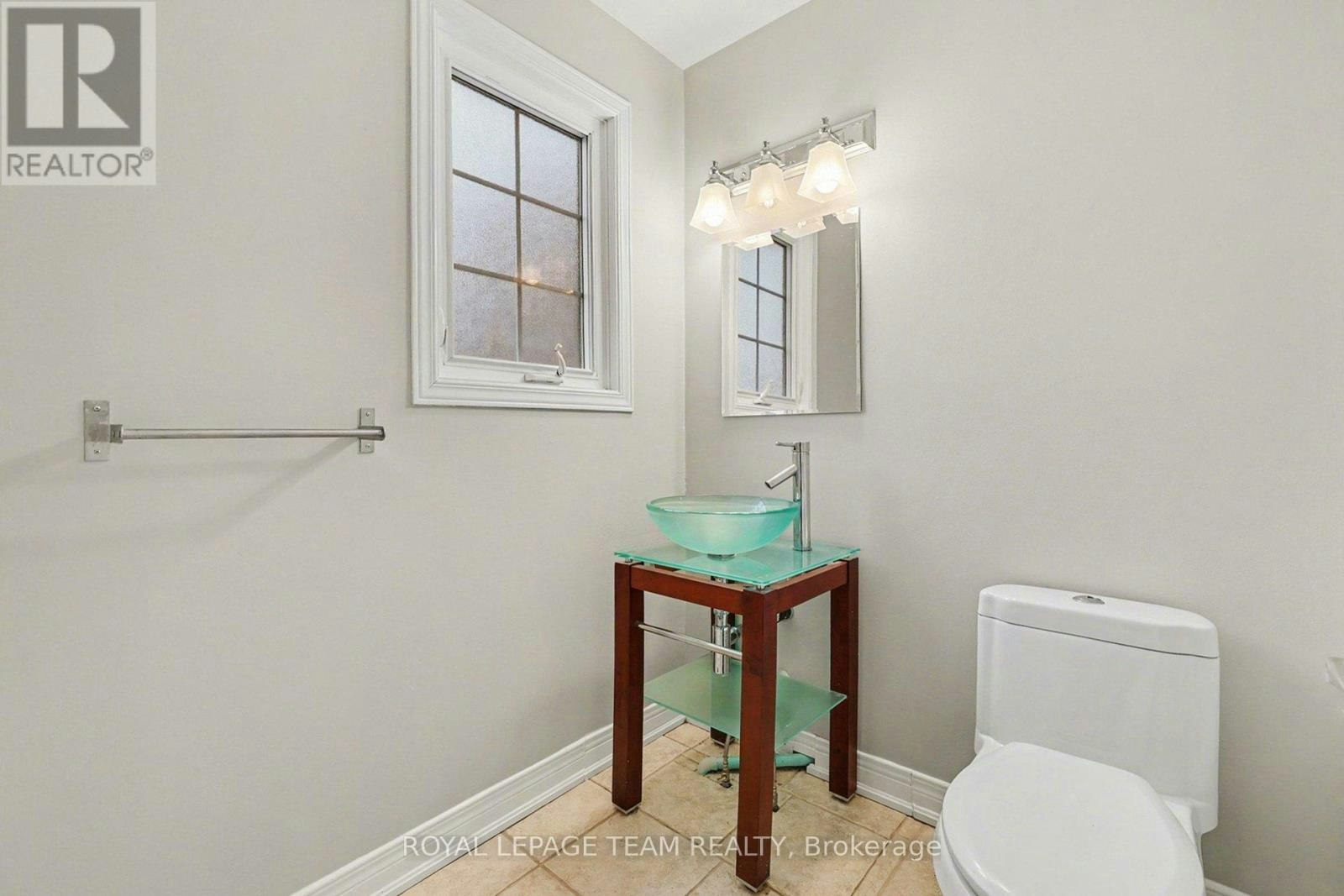 187 Monterey Drive, Ottawa, ON, K2H 7A9 - 3
