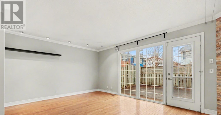 187 Monterey Drive, Ottawa, ON, K2H 7A9 - 9
