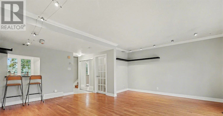 187 Monterey Drive, Ottawa, ON, K2H 7A9 - 7