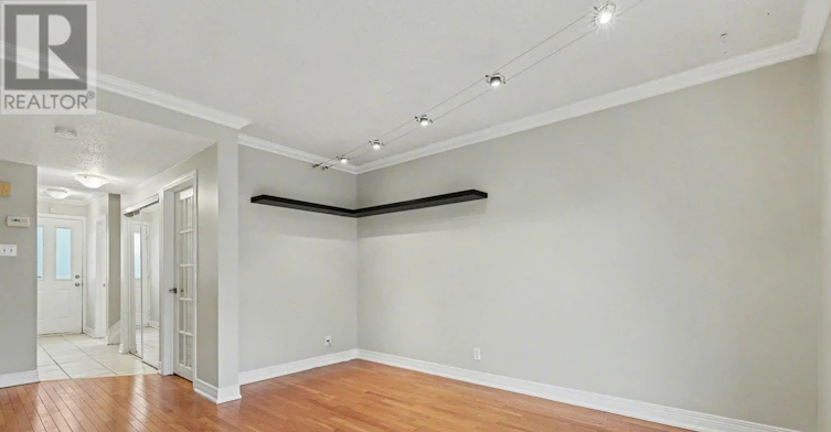 187 Monterey Drive, Ottawa, ON, K2H 7A9 - 8