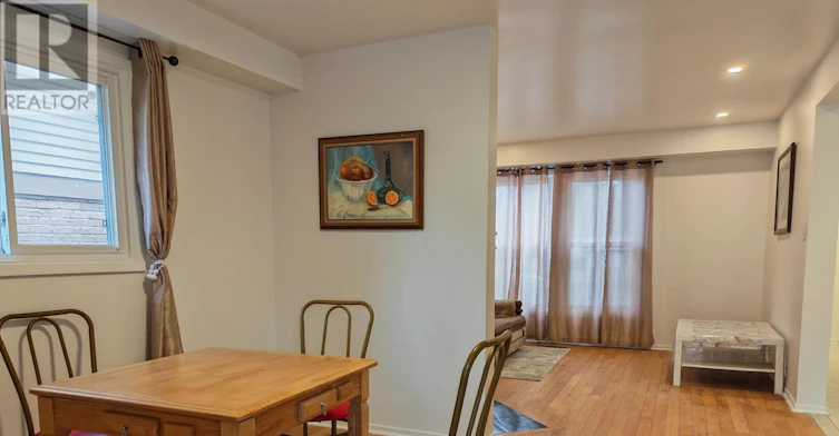 5 Muirlands Drive, Toronto, ON, M1V 2B3 - 4