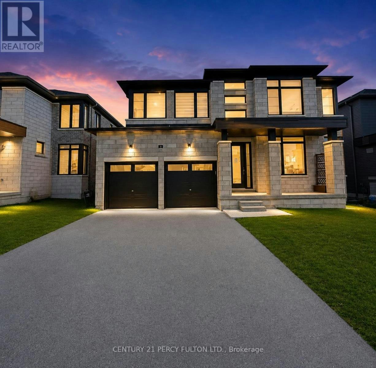 10 Rosanne Circle, Wasaga Beach, ON, L9Z 0N4