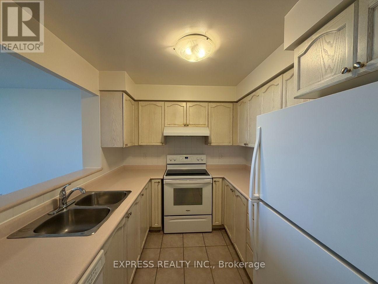 LPH12-39 Pemberton Avenue, Toronto, ON, M2M 4L6 - 2
