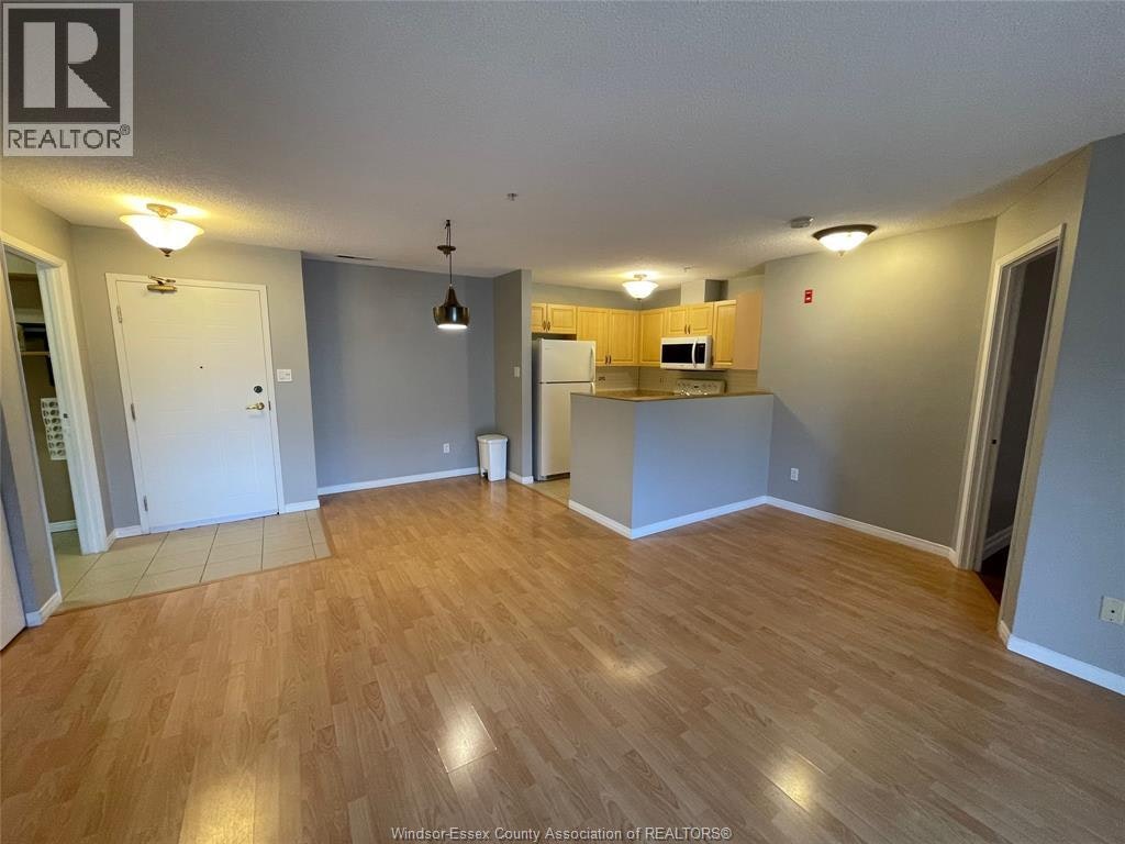 107-3160 Wildwood, Windsor, ON, N8R 2K8 - 3