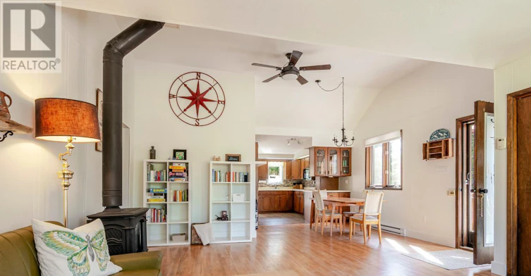 1207 Sauble Falls Road, South Bruce Peninsula, ON, N0H 2G0 - 14