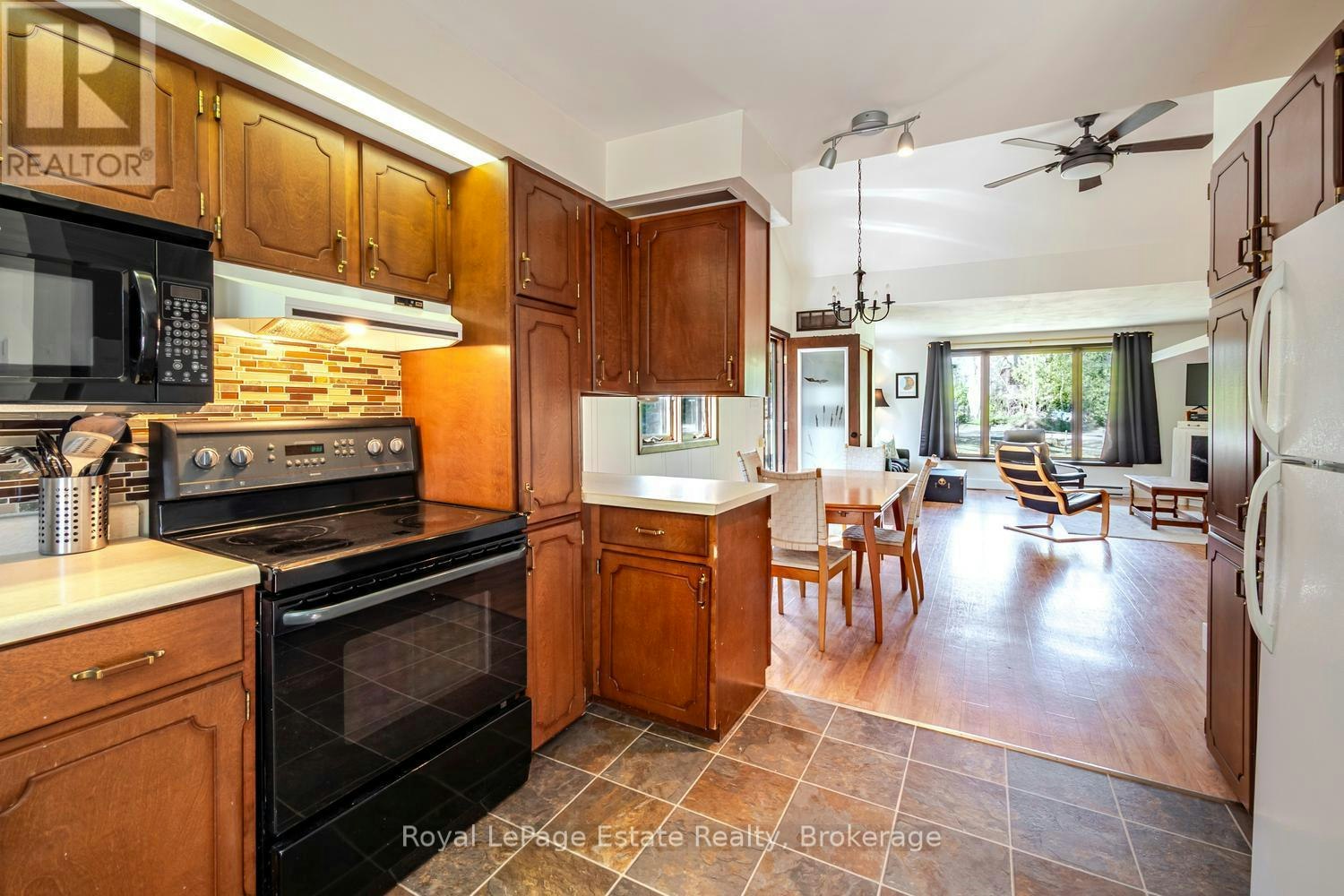 1207 Sauble Falls Road, South Bruce Peninsula, ON, N0H 2G0 - 15