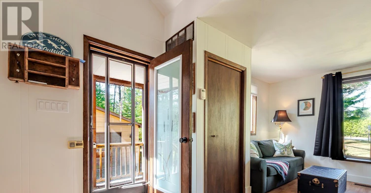 1207 Sauble Falls Road, South Bruce Peninsula, ON, N0H 2G0 - 8