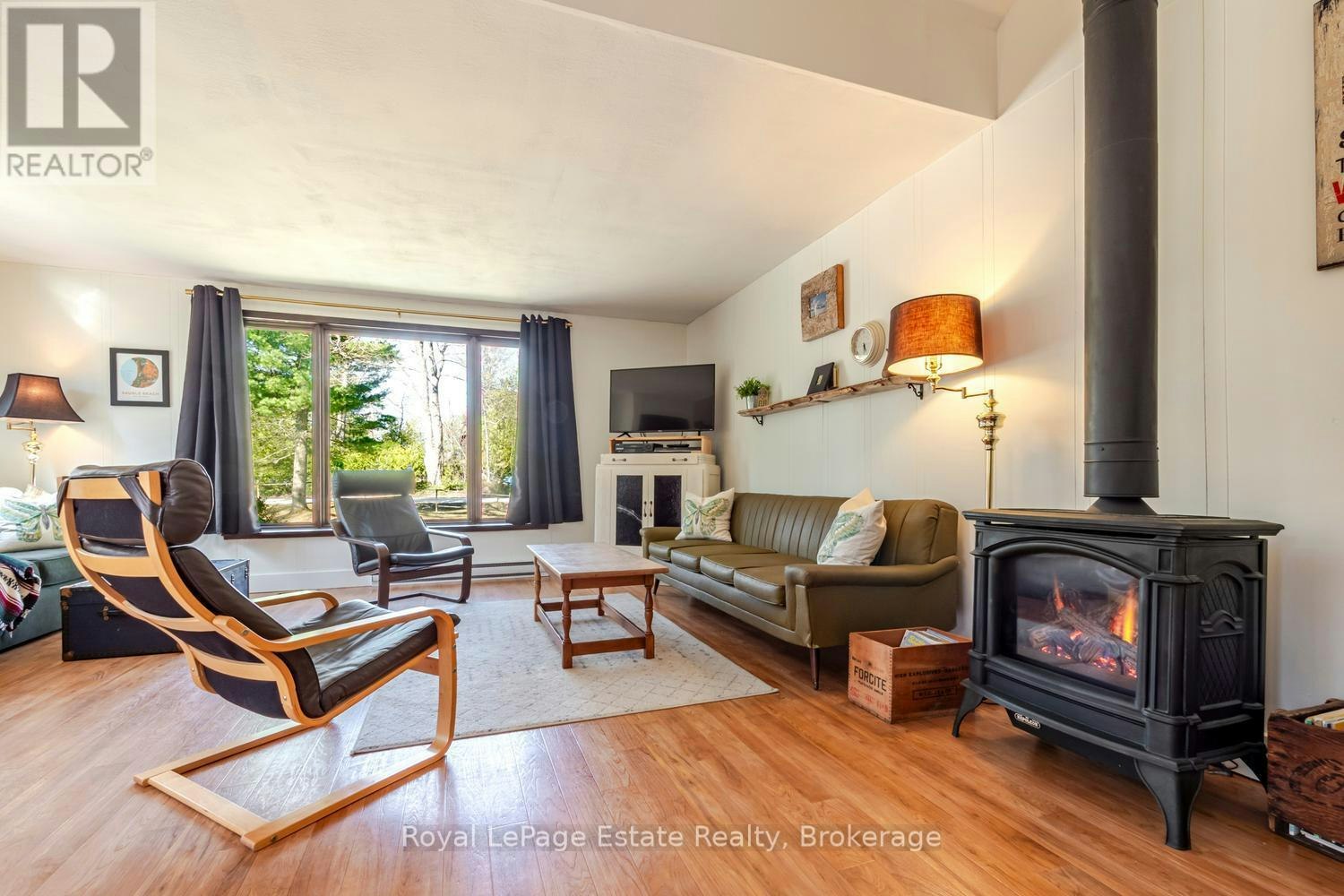 1207 Sauble Falls Road, South Bruce Peninsula, ON, N0H 2G0 - 12