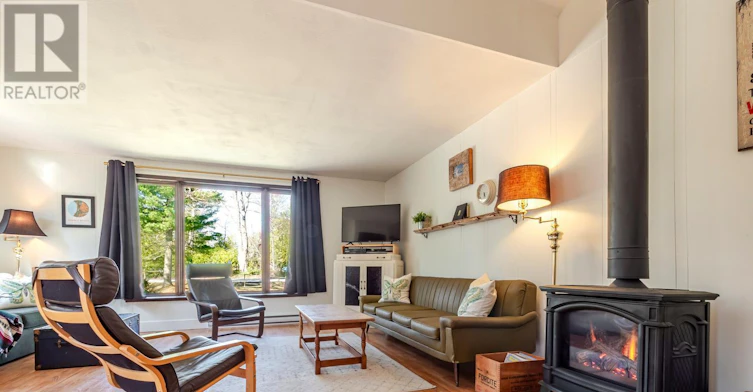1207 Sauble Falls Road, South Bruce Peninsula, ON, N0H 2G0 - 12