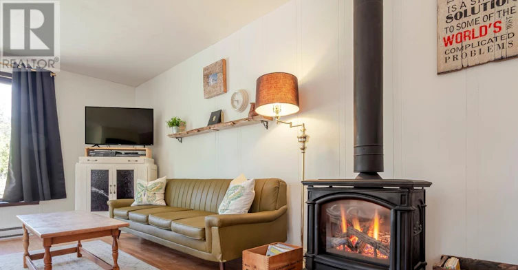 1207 Sauble Falls Road, South Bruce Peninsula, ON, N0H 2G0 - 11