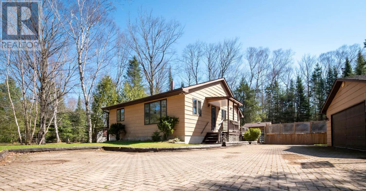1207 Sauble Falls Road, South Bruce Peninsula, ON, N0H 2G0 - 31