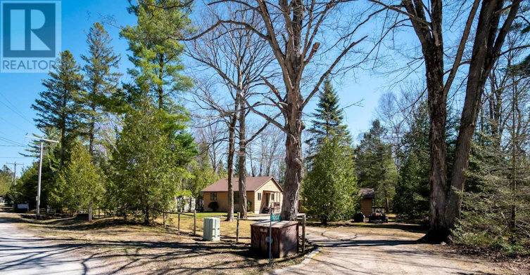 1207 Sauble Falls Road, South Bruce Peninsula, ON, N0H 2G0 - 32