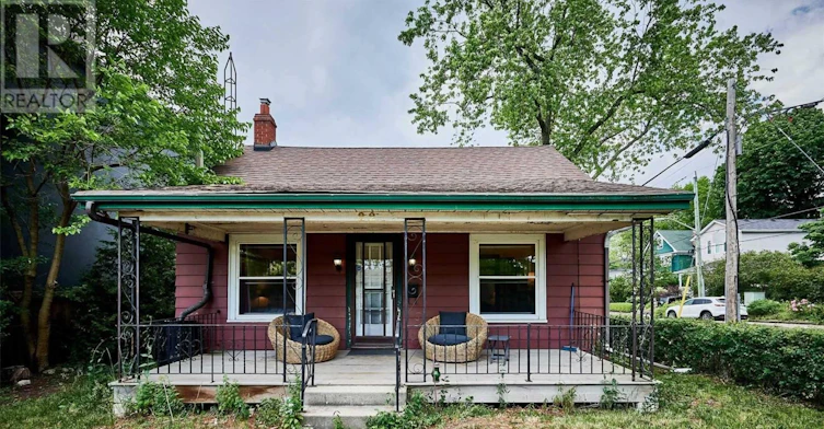 22 Freeman Street S, Toronto, ON, M1N 2B9