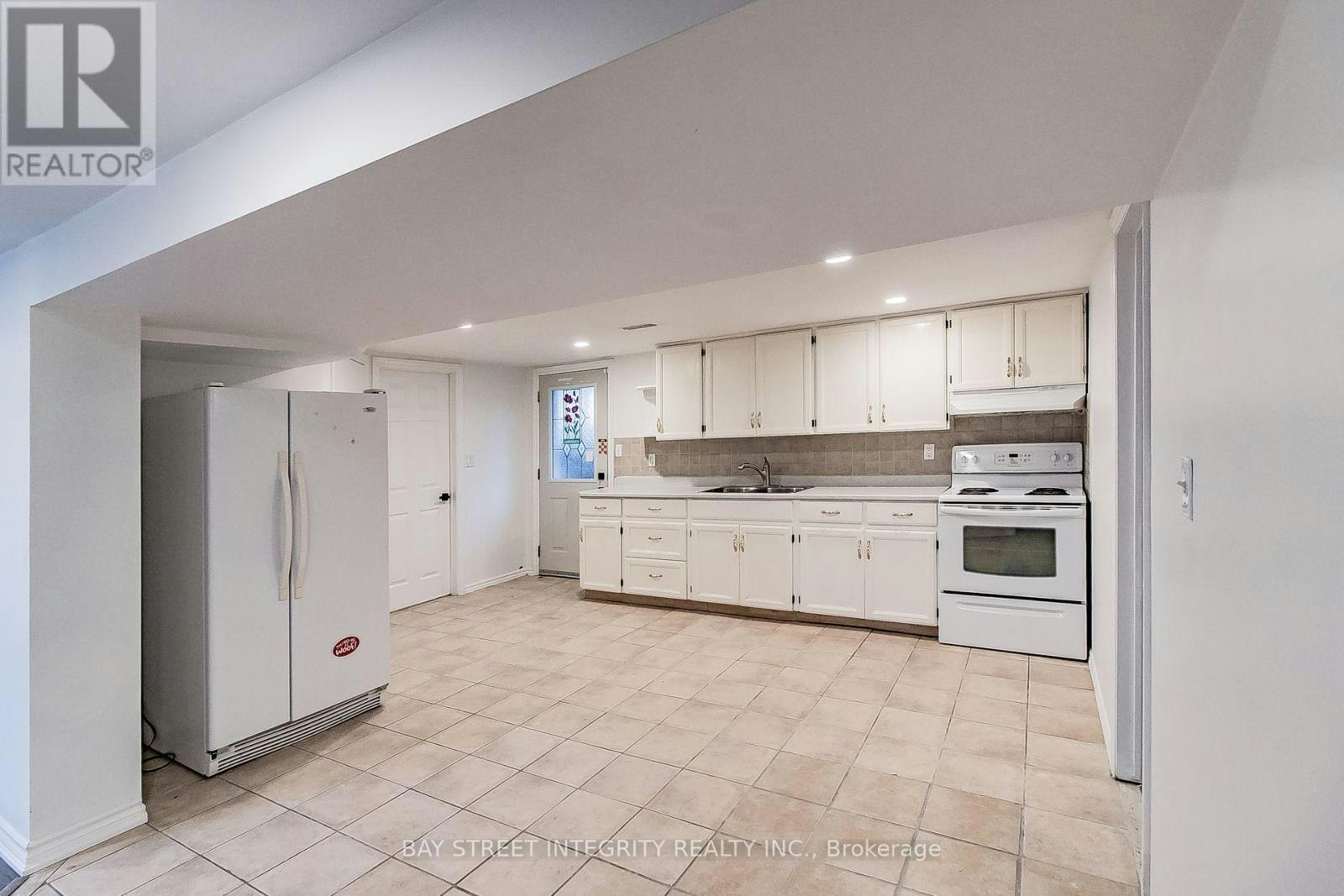 BASEMENT-448 Fernleigh Circle S, Richmond Hill, ON, L4C 1E6 - 3