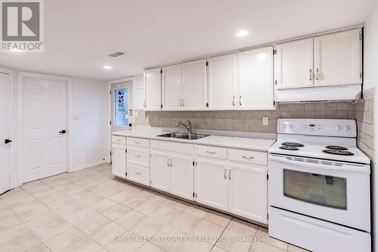 BASEMENT-448 Fernleigh Circle S, Richmond Hill, ON, L4C 1E6 - 4