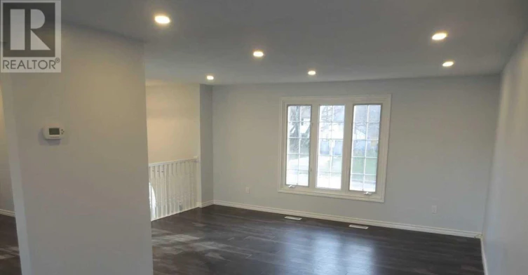 UPPER-18 Chippawa Court, Barrie, ON, L4M 5N8 - 7