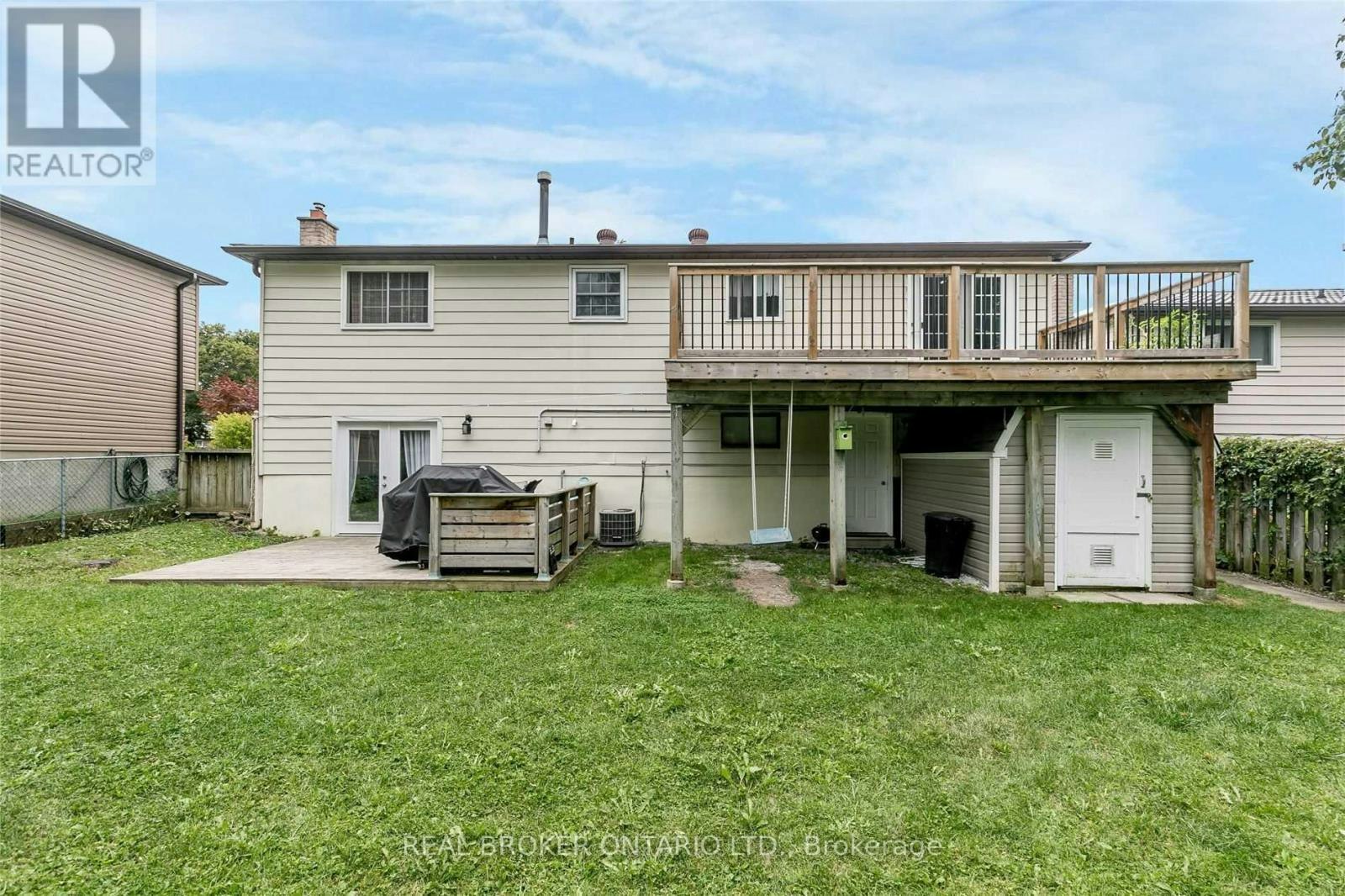 UPPER-18 Chippawa Court, Barrie, ON, L4M 5N8 - 2