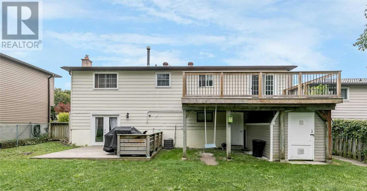 UPPER-18 Chippawa Court, Barrie, ON, L4M 5N8 - 2