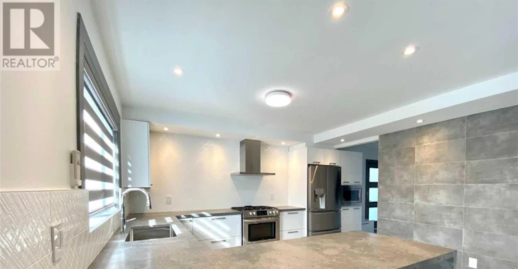 2-2036 Davenport Road, Toronto, ON, M6N 1C6 - 5
