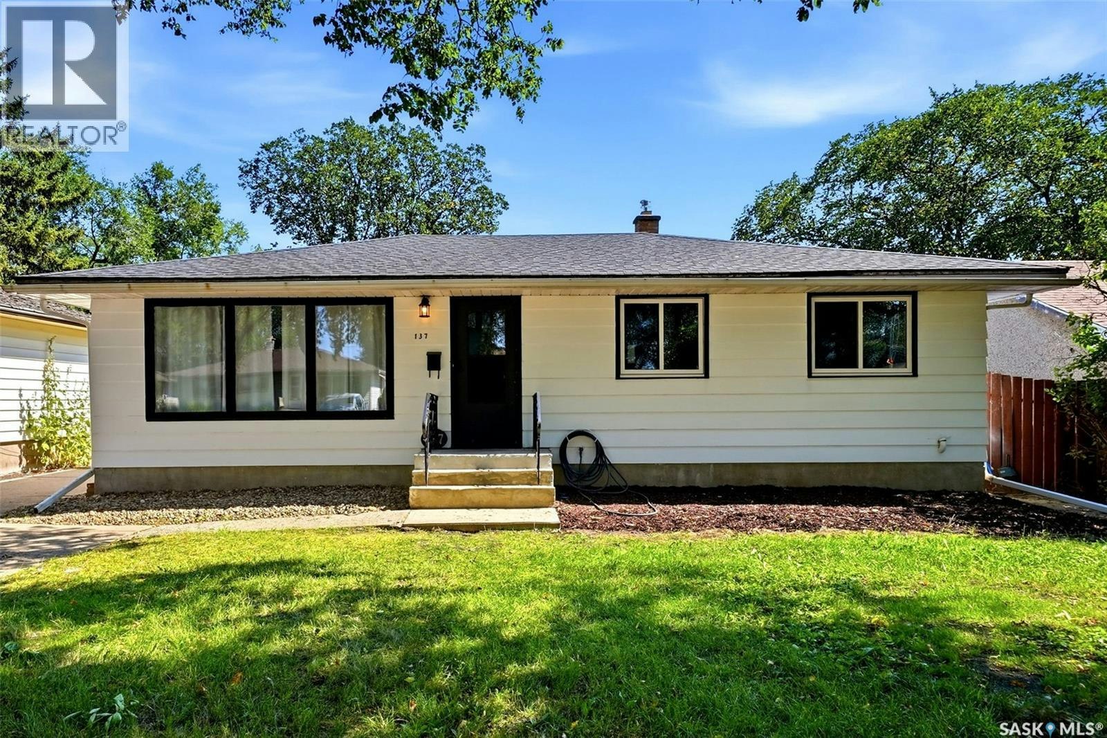 137 Garnet Street, Regina, SK, S4R 3R9