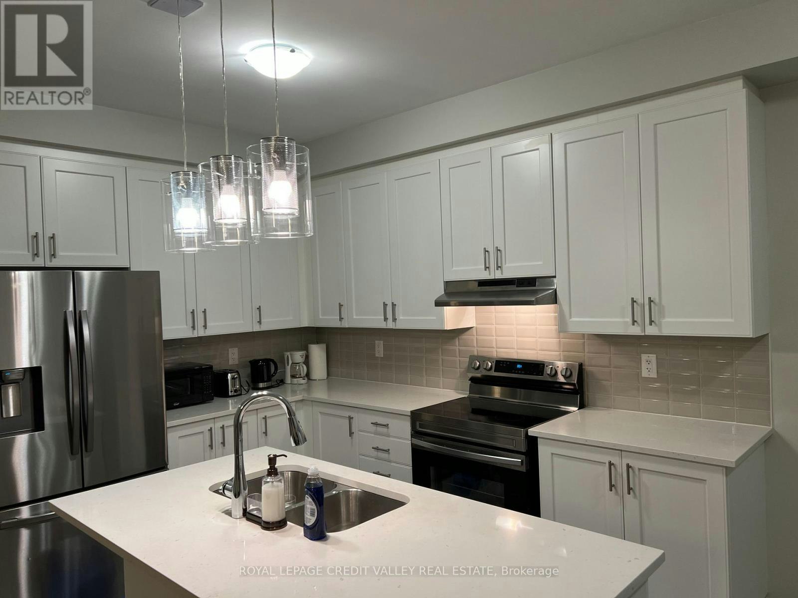 7 Cachia Lane, Ajax, ON, L1T 0P8 - 8