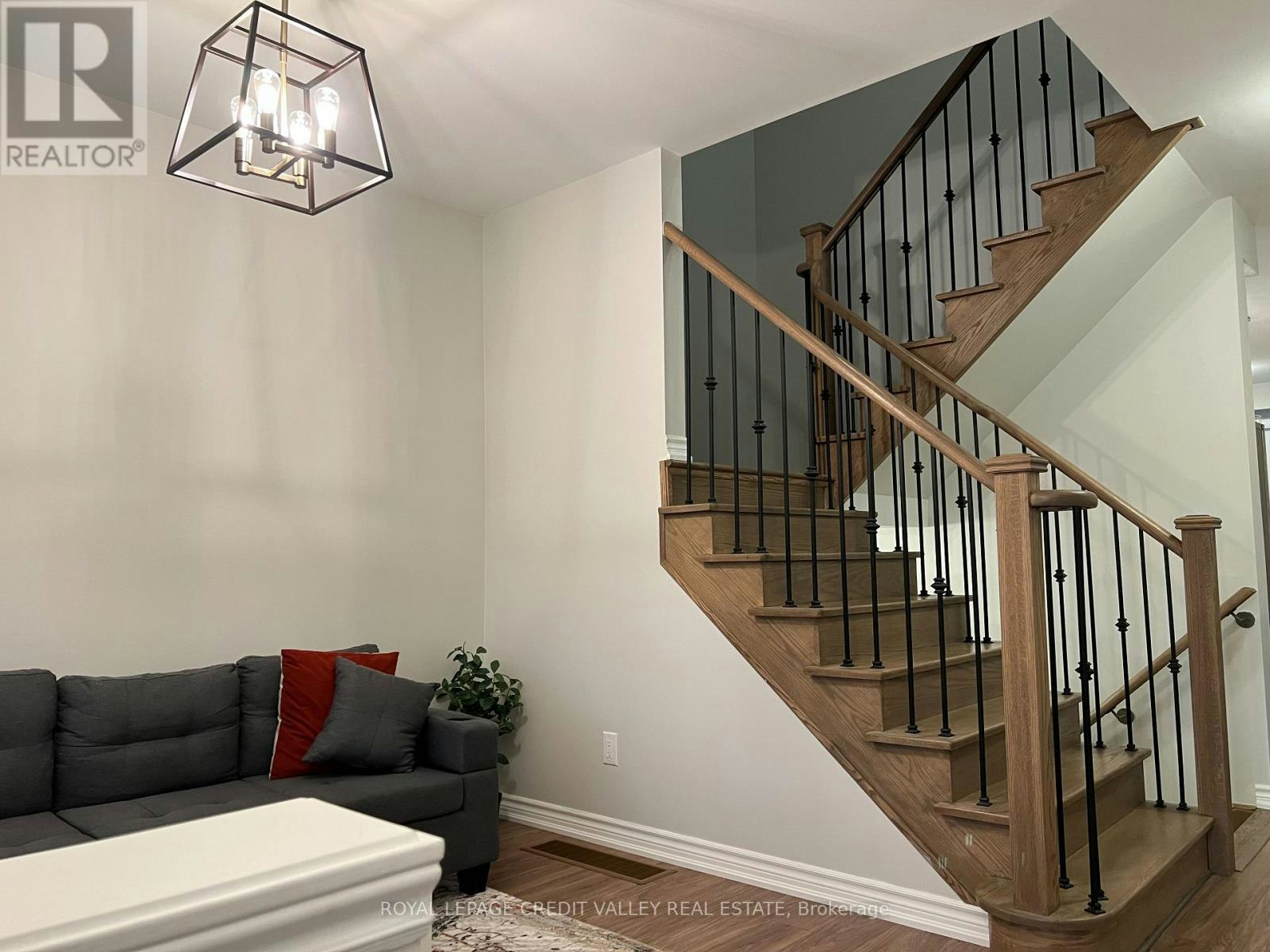 7 Cachia Lane, Ajax, ON, L1T 0P8 - 3