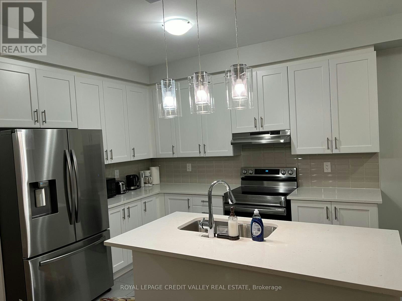 7 Cachia Lane, Ajax, ON, L1T 0P8 - 10