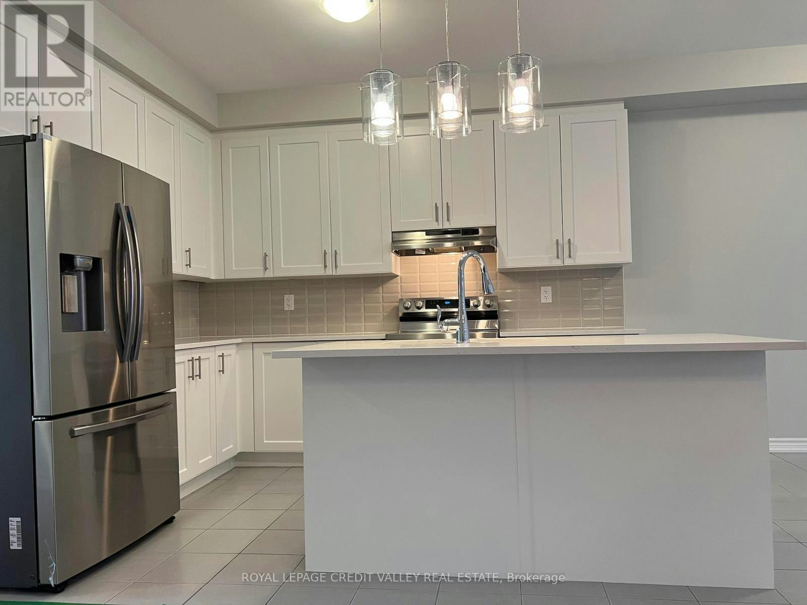 7 Cachia Lane, Ajax, ON, L1T 0P8 - 6