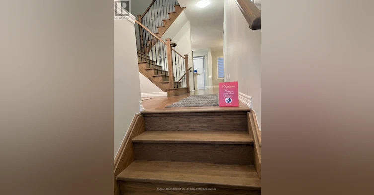 7 Cachia Lane, Ajax, ON, L1T 0P8 - 2
