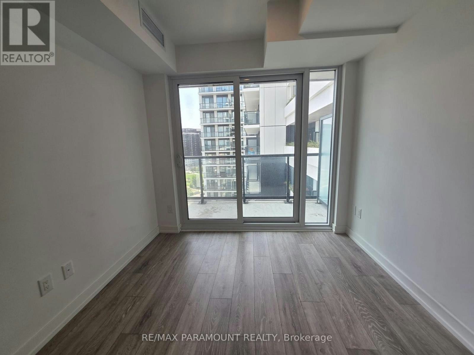 1032-1100 Sheppard Avenue W, Toronto, ON, M3J 0H1 - 12