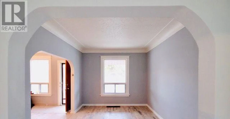 72 Somerset Avenue, Hamilton, ON, L8L 2L7