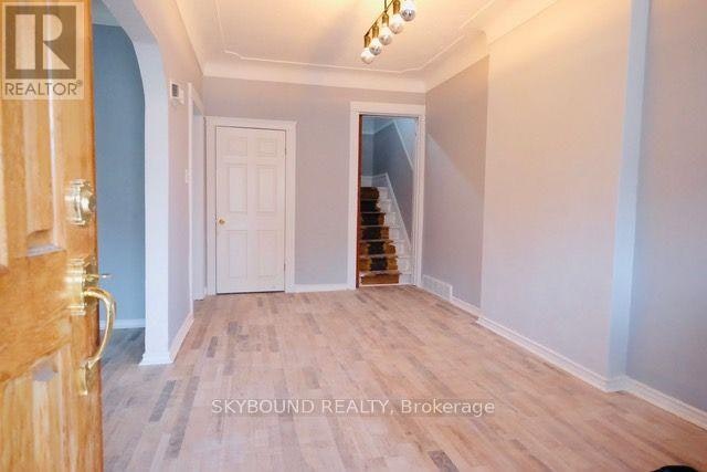 72 Somerset Avenue, Hamilton, ON, L8L 2L7 - 2