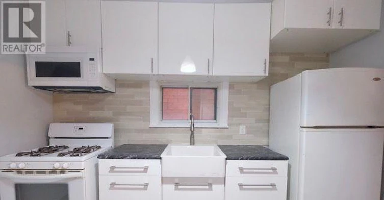 72 Somerset Avenue, Hamilton, ON, L8L 2L7 - 6