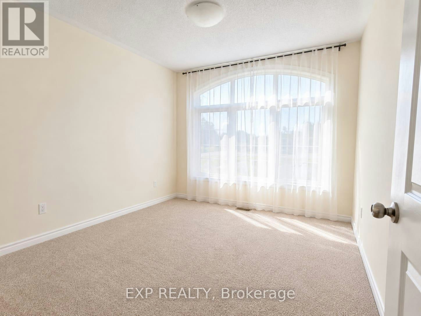 55 Fallengale Crescent, Ottawa, ON, K2T 0K9 - 9