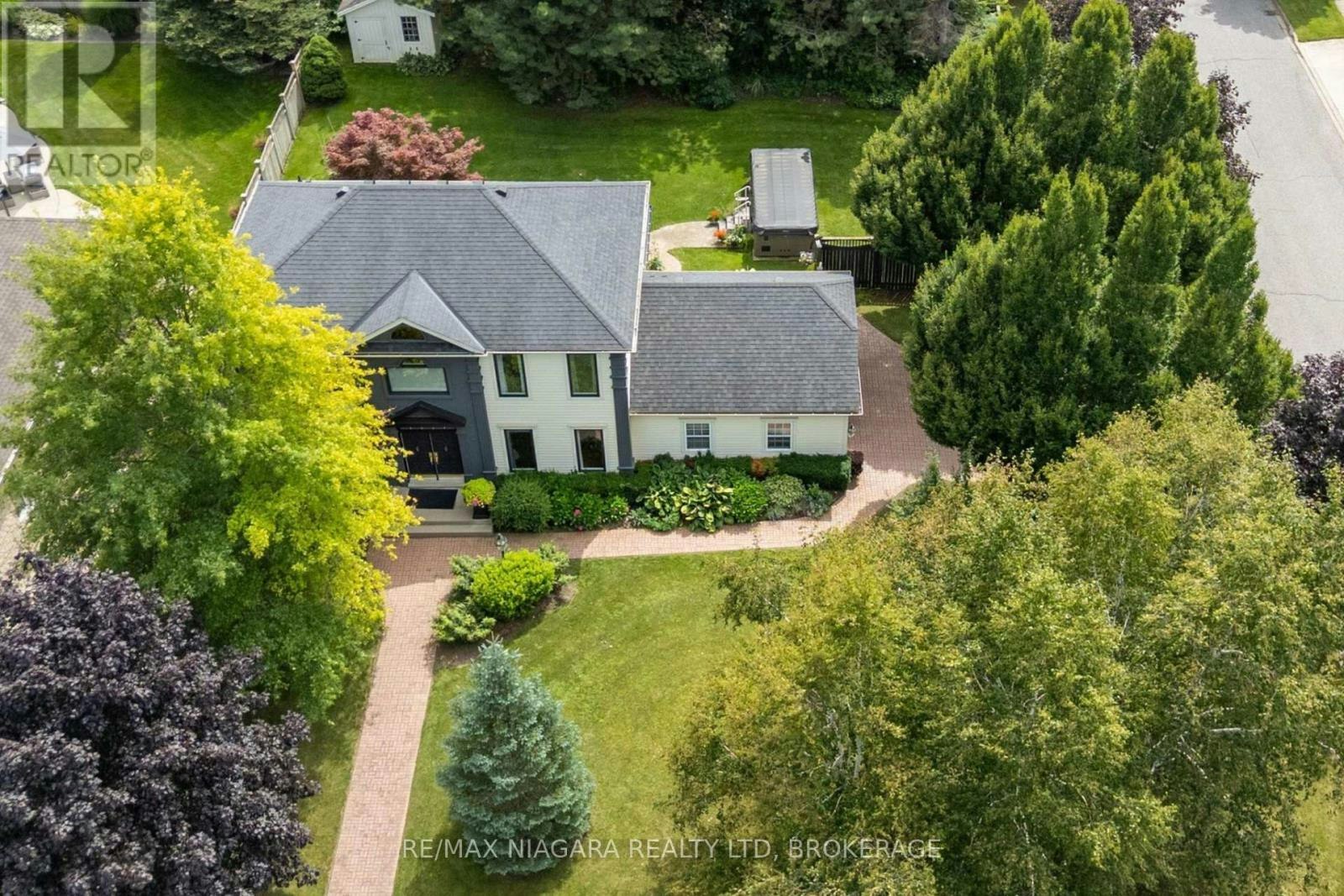 8056 Cathedral Drive, Niagara Falls, ON, L2H 2Z2