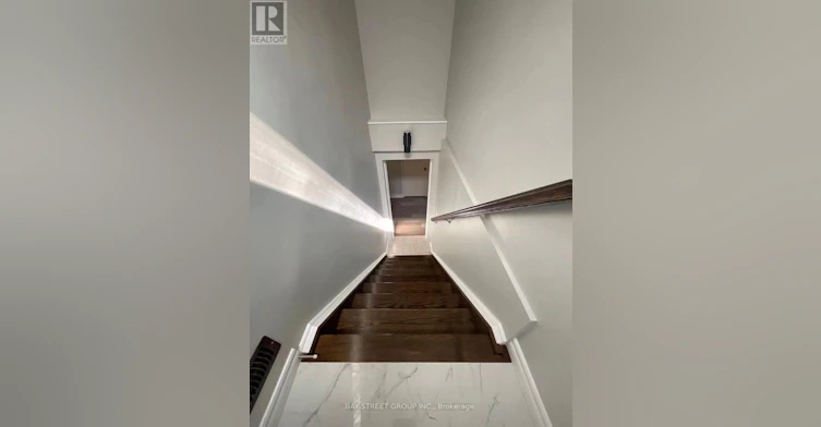 BSMT-100 Charlton Boulevard, Toronto, ON, M2M 1B9 - 15