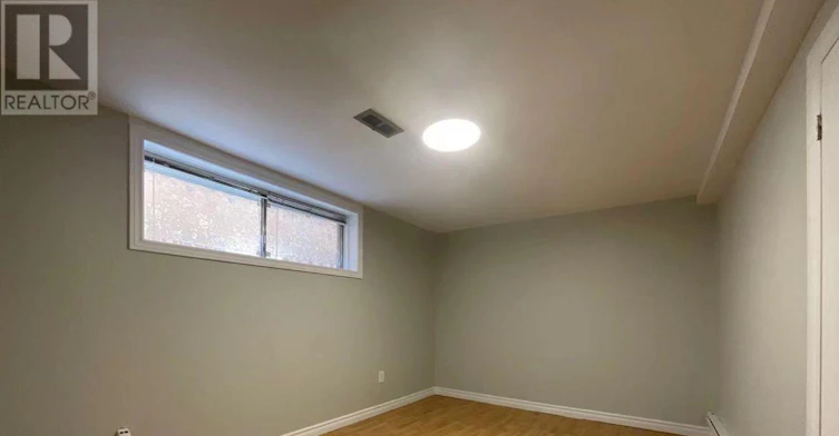 BSMT-100 Charlton Boulevard, Toronto, ON, M2M 1B9 - 12