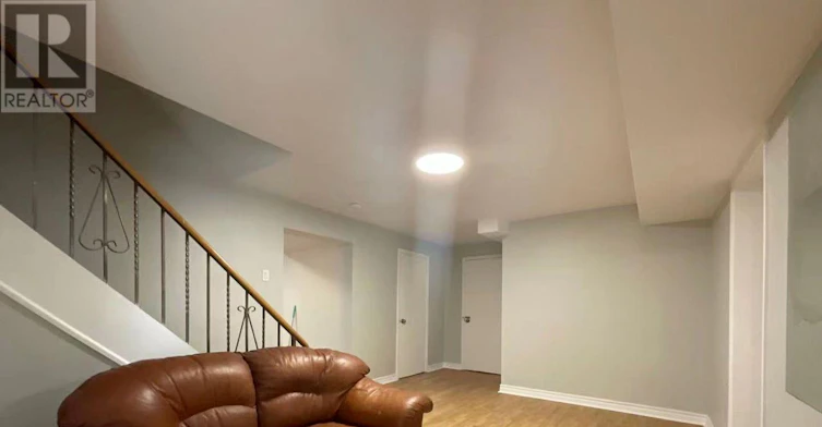 BSMT-100 Charlton Boulevard, Toronto, ON, M2M 1B9 - 7