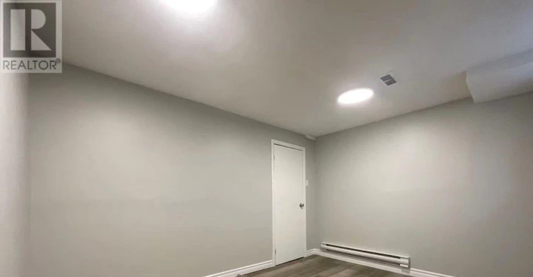 BSMT-100 Charlton Boulevard, Toronto, ON, M2M 1B9 - 11
