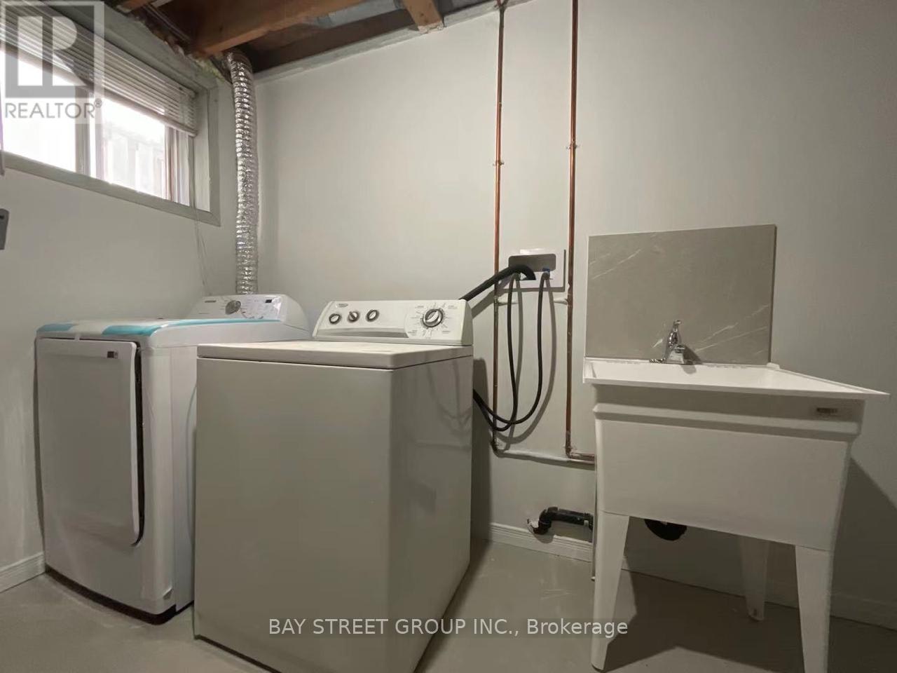 BSMT-100 Charlton Boulevard, Toronto, ON, M2M 1B9 - 16