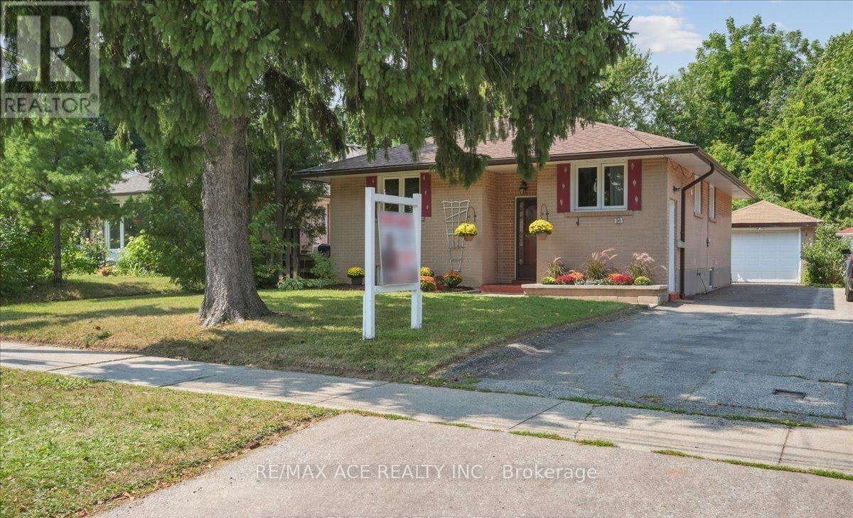 MAIN-26 Oakridge Drive, Toronto, ON, M1M 2A4
