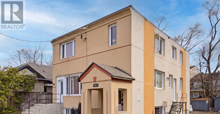 1-287 St Laurent Boulevard, Ottawa, ON, K1K 2Z3 - 2